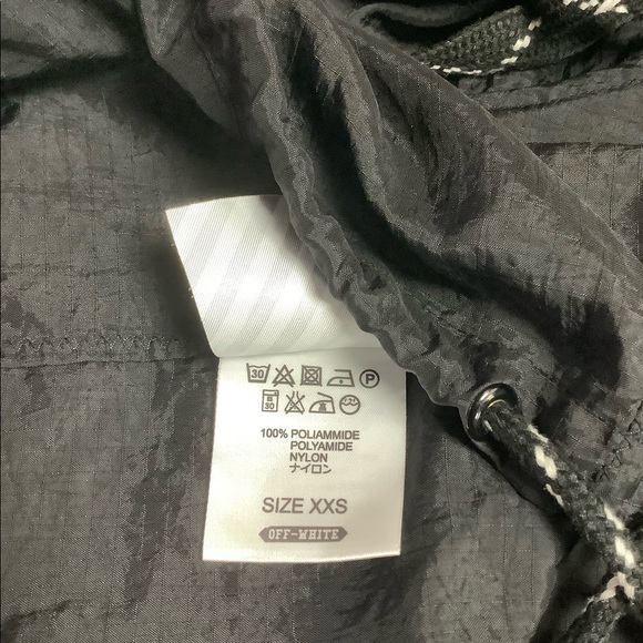 Off-White Oversized Windbreaker UNISEX - Picture 10 of 16